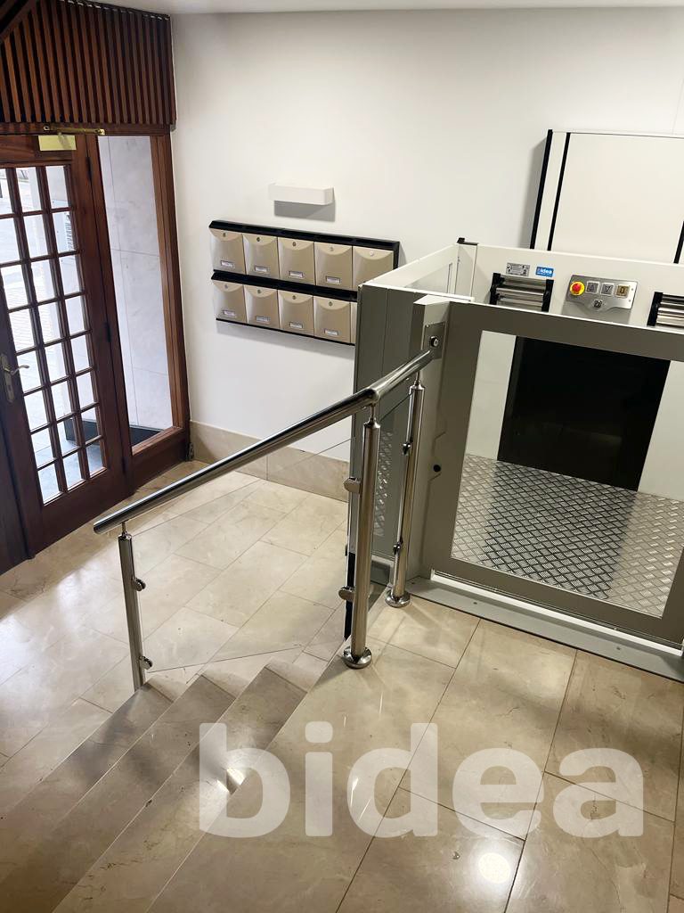 Plataforma vertical modelo IZARO vista desde arriba