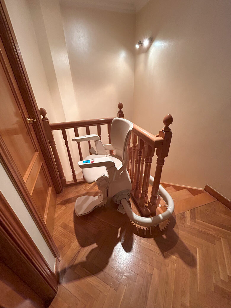 Mantenimiento de escaleras con Bidea