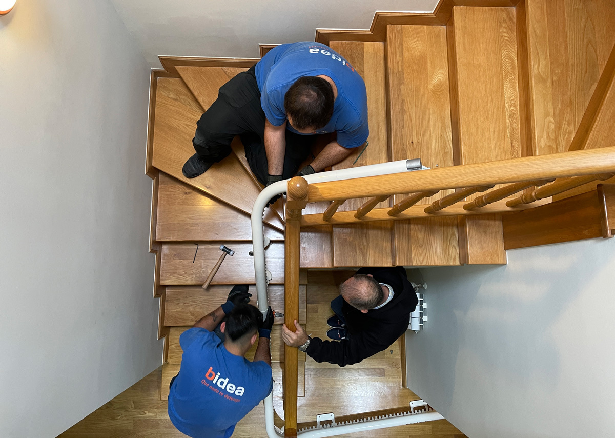 Mantenimiento de escaleras con Bidea